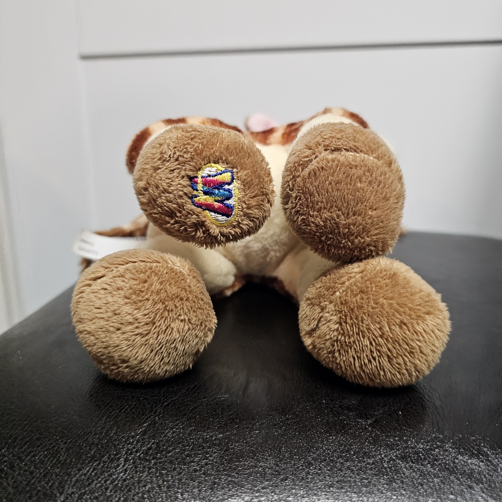 Webkinz Classic Giraffe - Picture 2 of 3